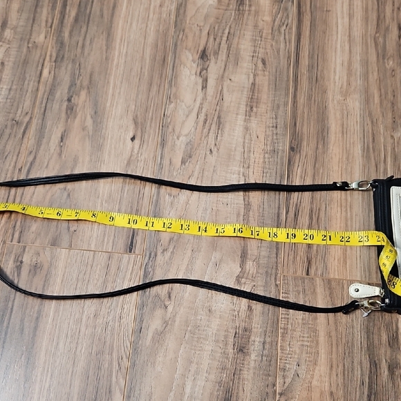 Danielle Nicole Black and Cream Crossbody Bag - Picture 14 of 16